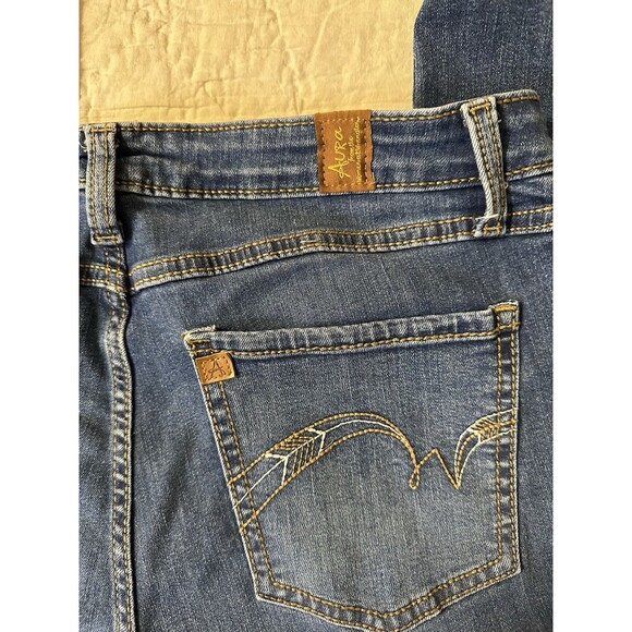 Wrangler Aura Women's Bootcut Blue Jeans Size 10 Short - Picture 4 of 8